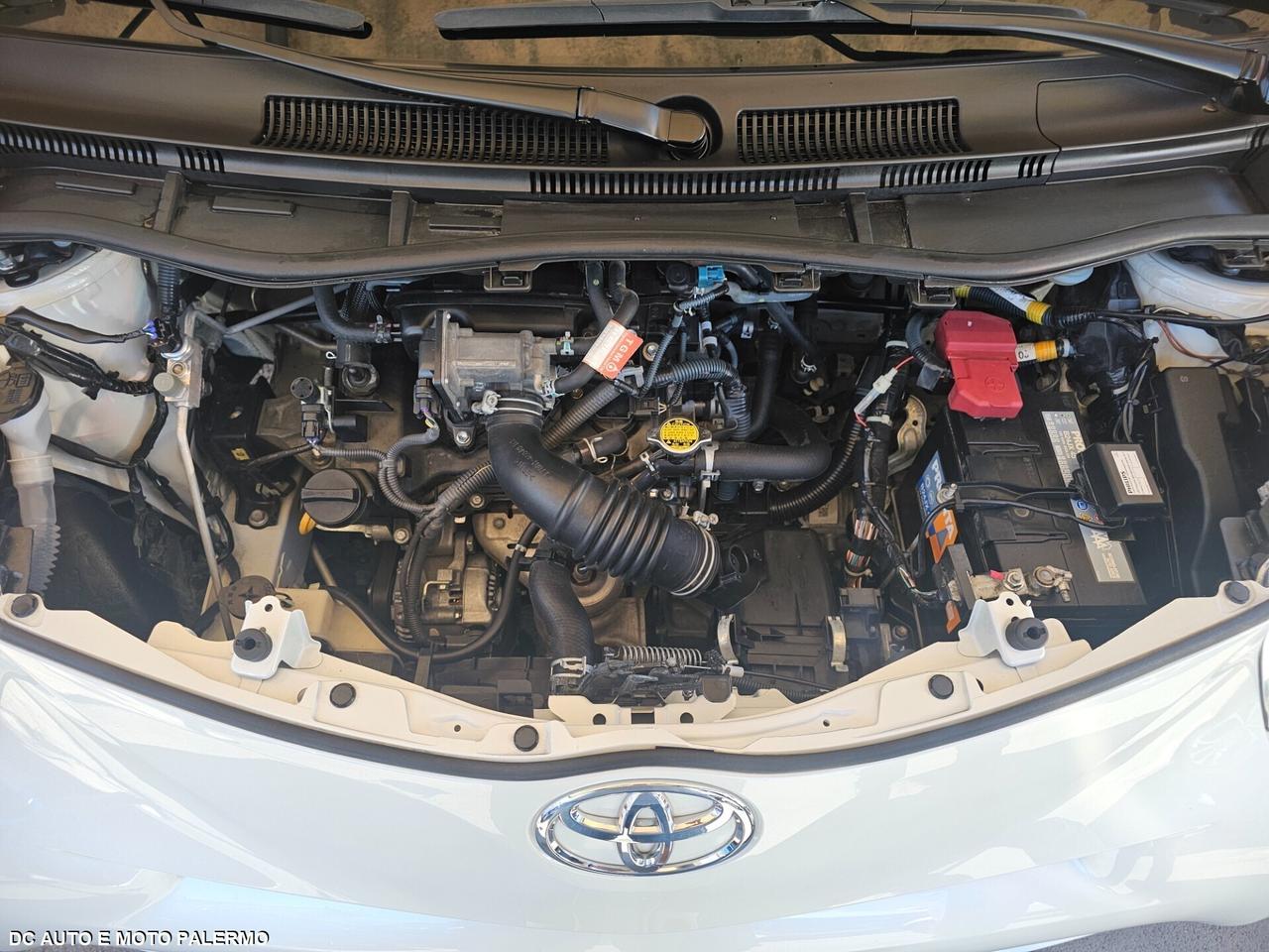 Toyota iQ 1.0 Benzina 68CV.Nuov.a Automatic.a.2010