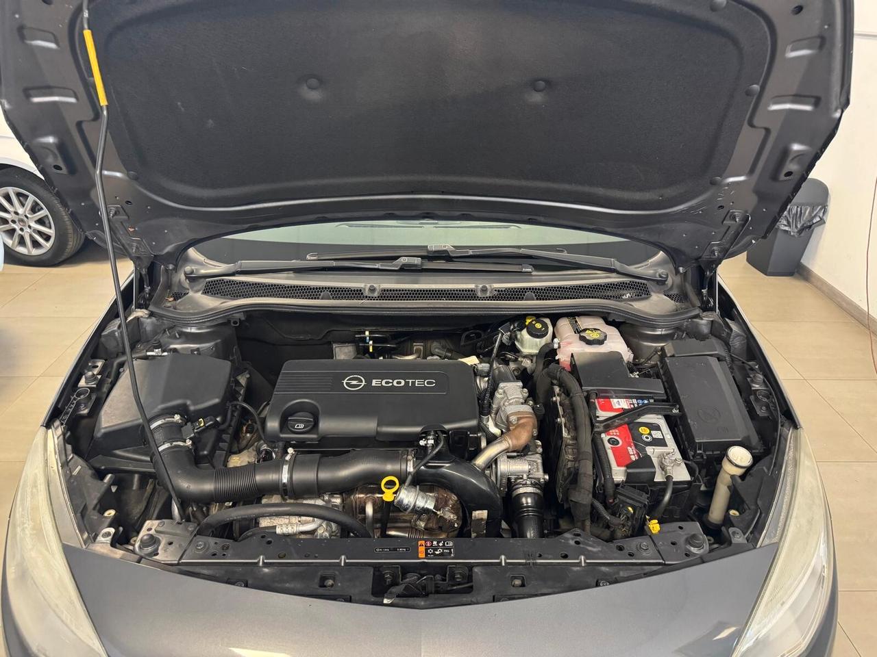 Opel Astra 1.7 CDTI 110CV 5 porte Cosmo