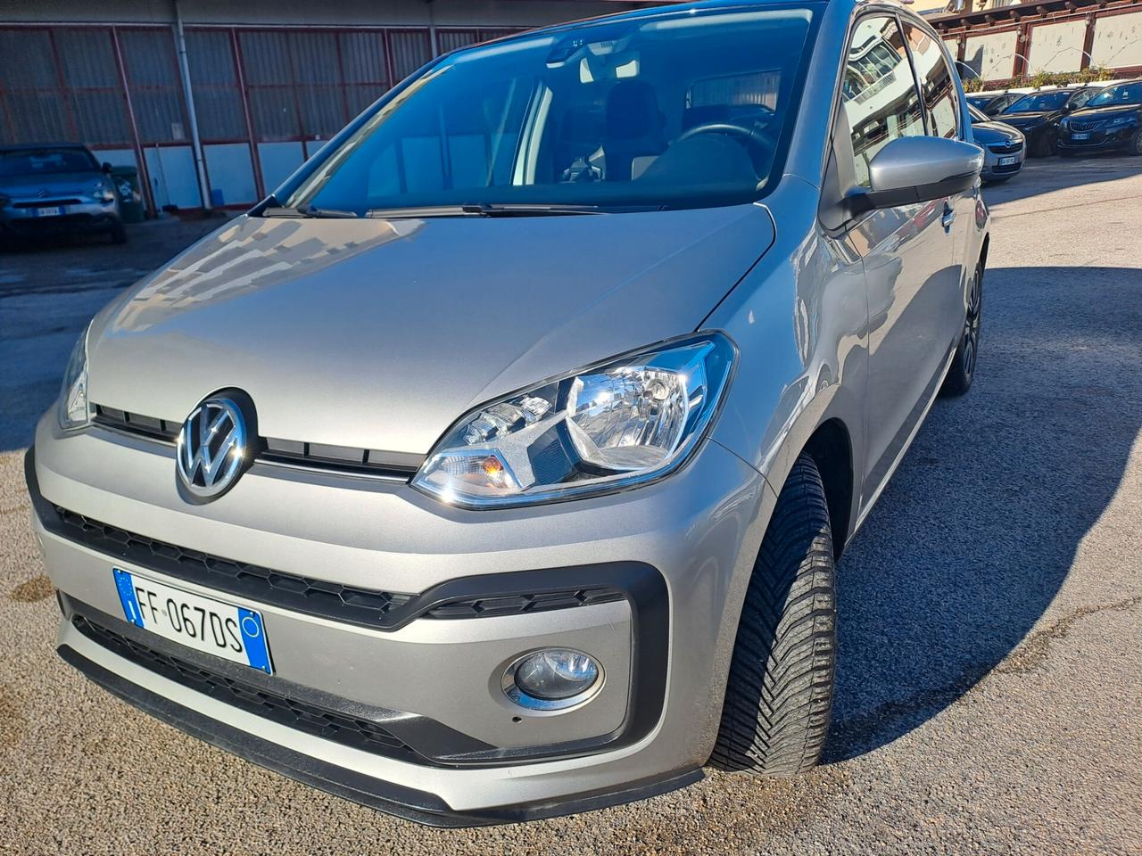 Volkswagen up! 1.0 75 CV 5p. high