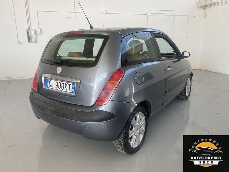 Lancia Ypsilon Ypsilon 1.2 16V Argento