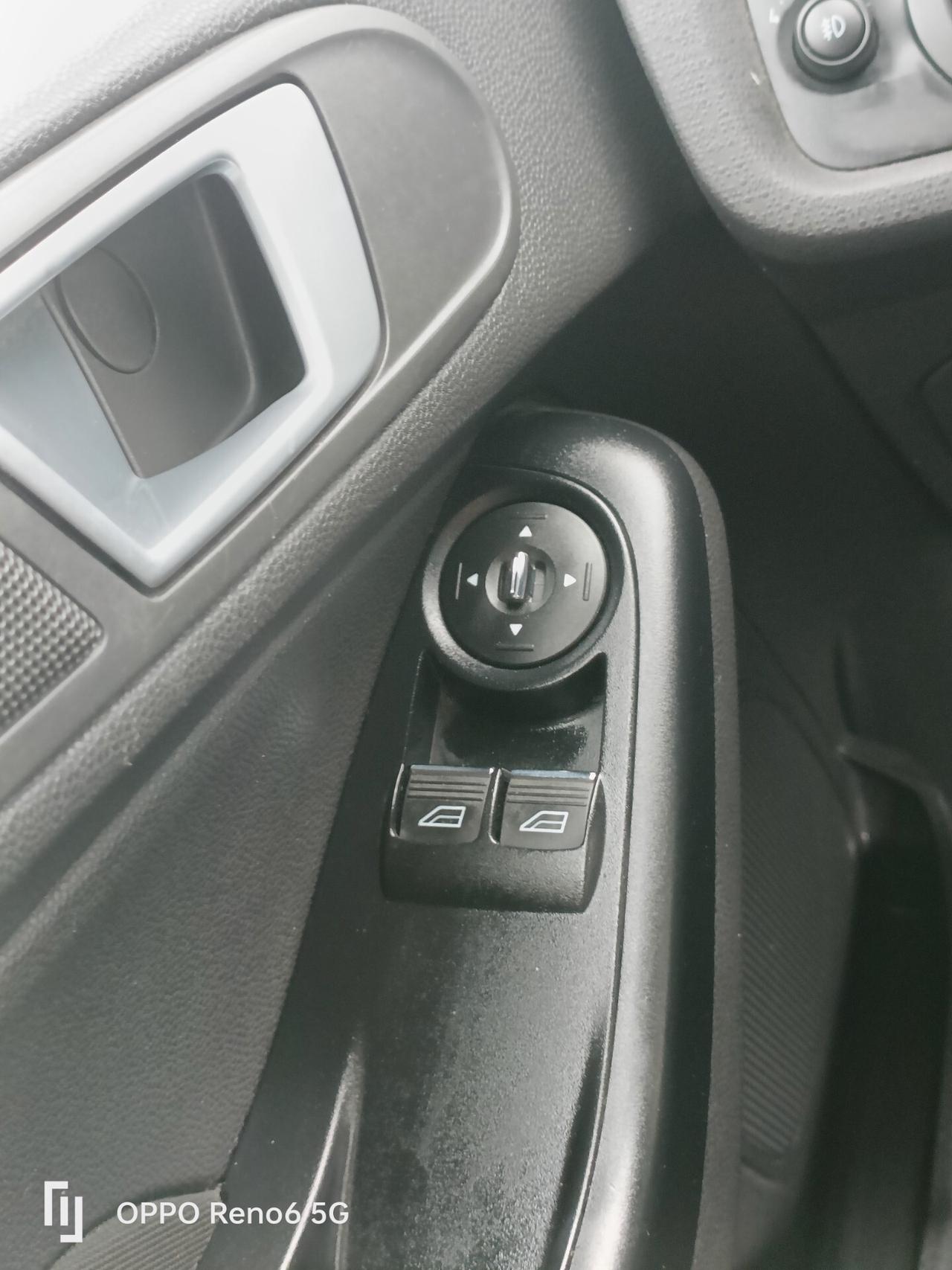 Ford Fiesta 1.4 5p. Bz.- GPL Titanium