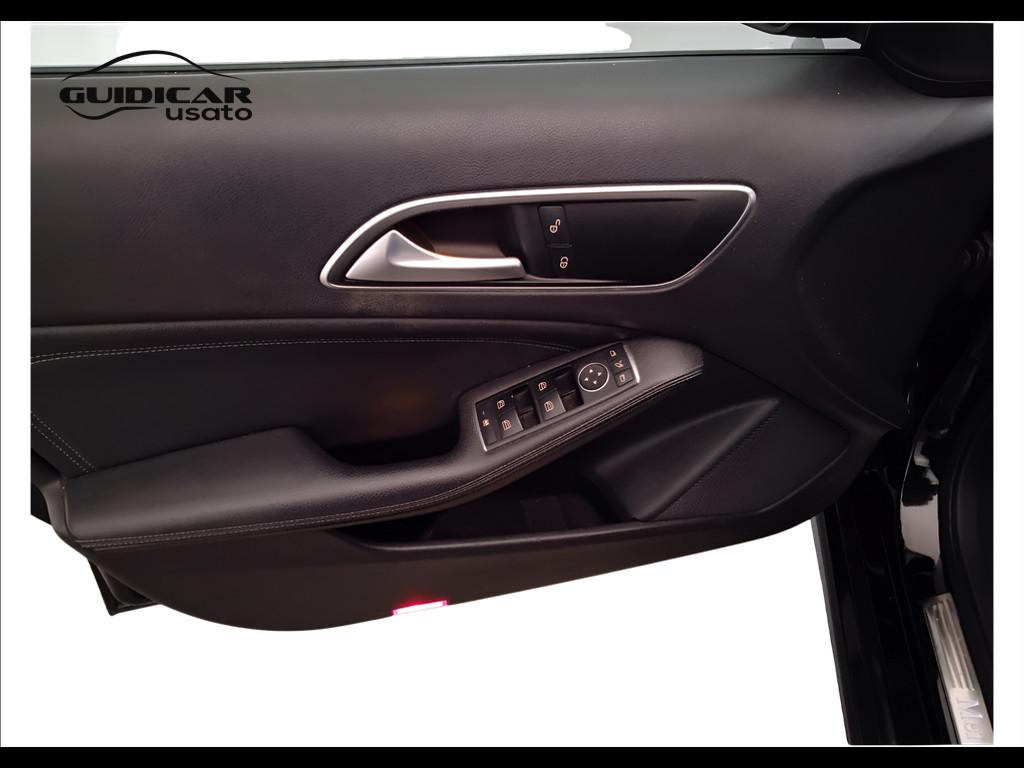 Mercedes-Benz Classe A - W176 - A 180 d Sport auto my16