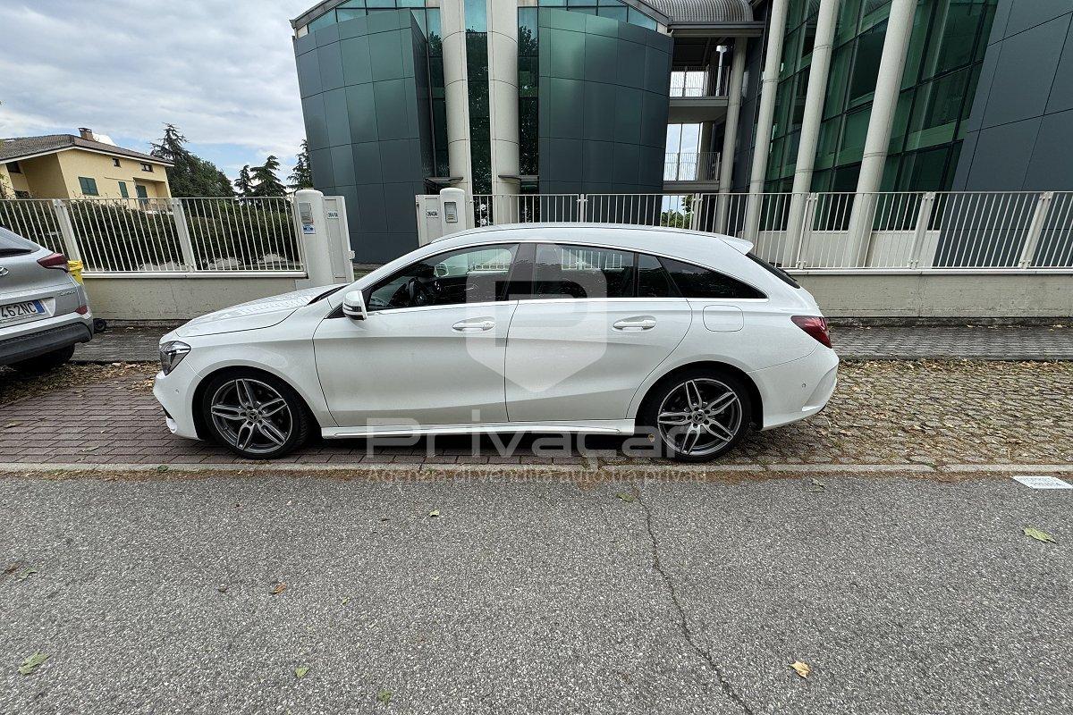 MERCEDES CLA 180 Premium