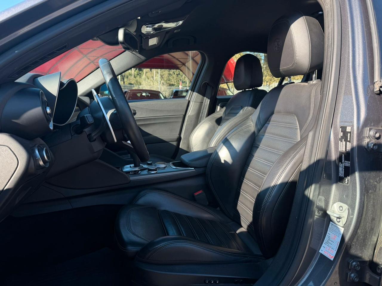 Alfa Romeo Giulia 2.2 Turbodiesel 210 CV AT8 AWD Q4 Veloce