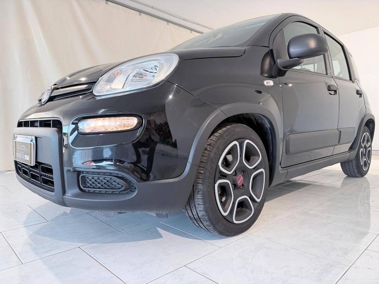 Fiat Panda 1.0 HYBRID 2022 NEOPATENTATI