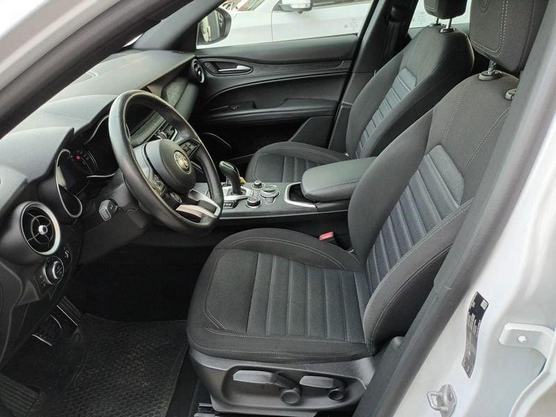 Alfa Romeo Stelvio 2.2 Turbo Diesel 190CV AT8 Q4 Business