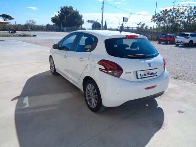 Peugeot 208 BlueHDi 75 5 porte Allure