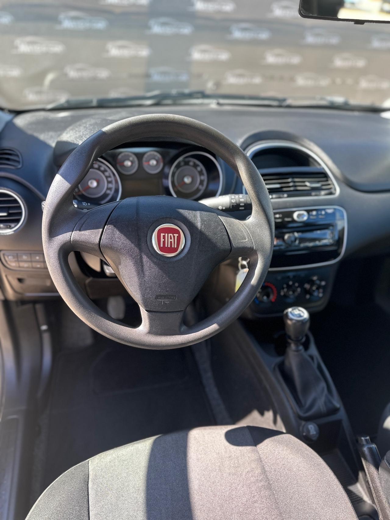FIAT PUNTO (anno 2015)