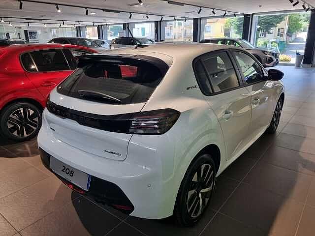 Peugeot 208 Style Hybrid 110 e-DCS6