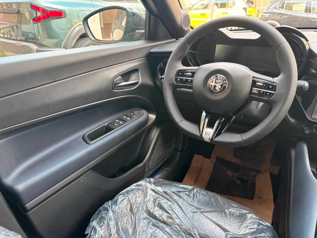 Alfa Romeo Junior 1.2 ibrida 145cv edct6