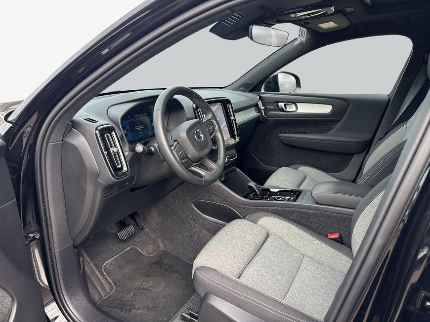 Volvo XC40 2.0 b3 Plus Black Edition auto Tetto ap. Panoramico