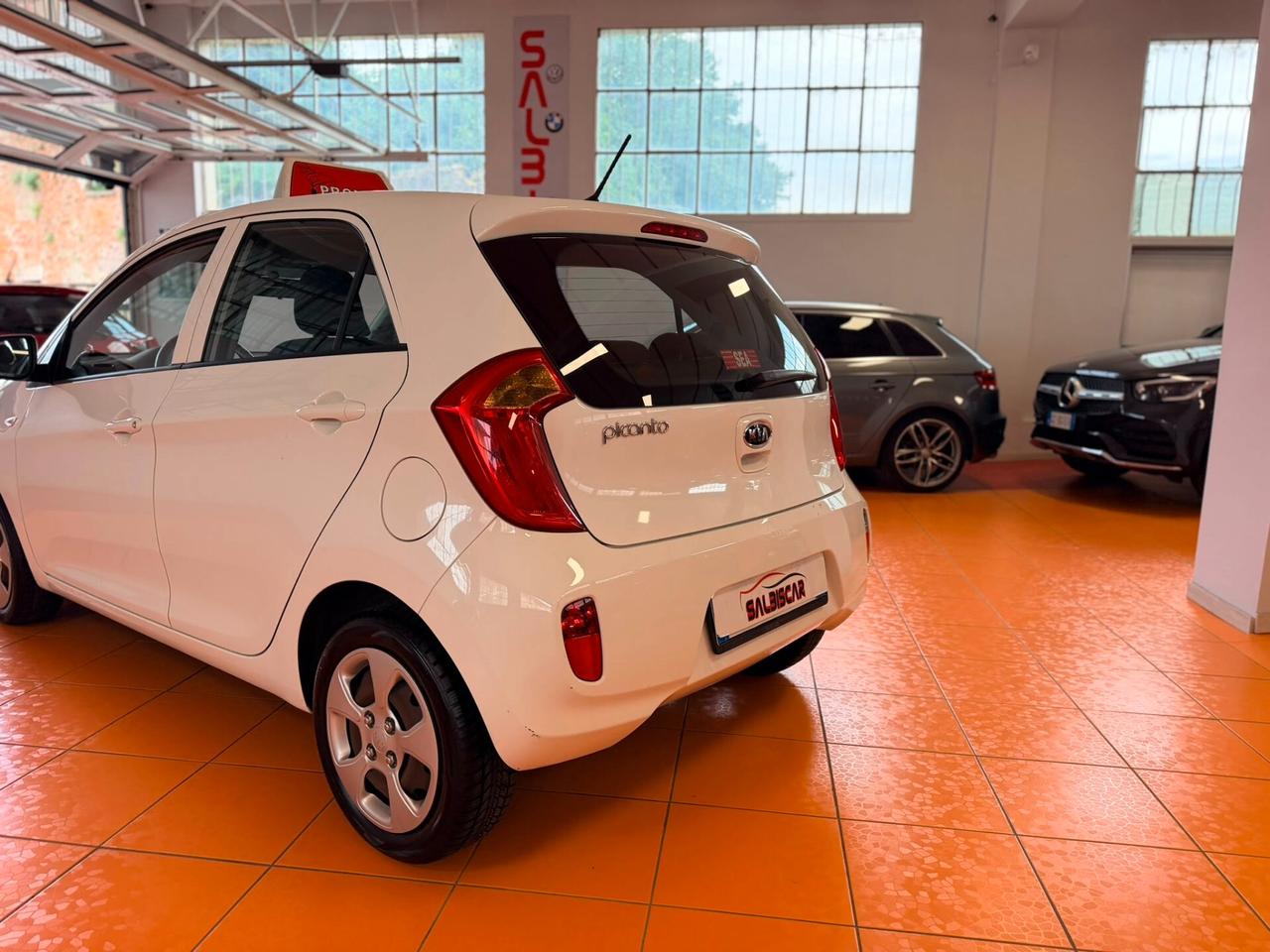 Kia Picanto 1.0 12V 5 porte Easy