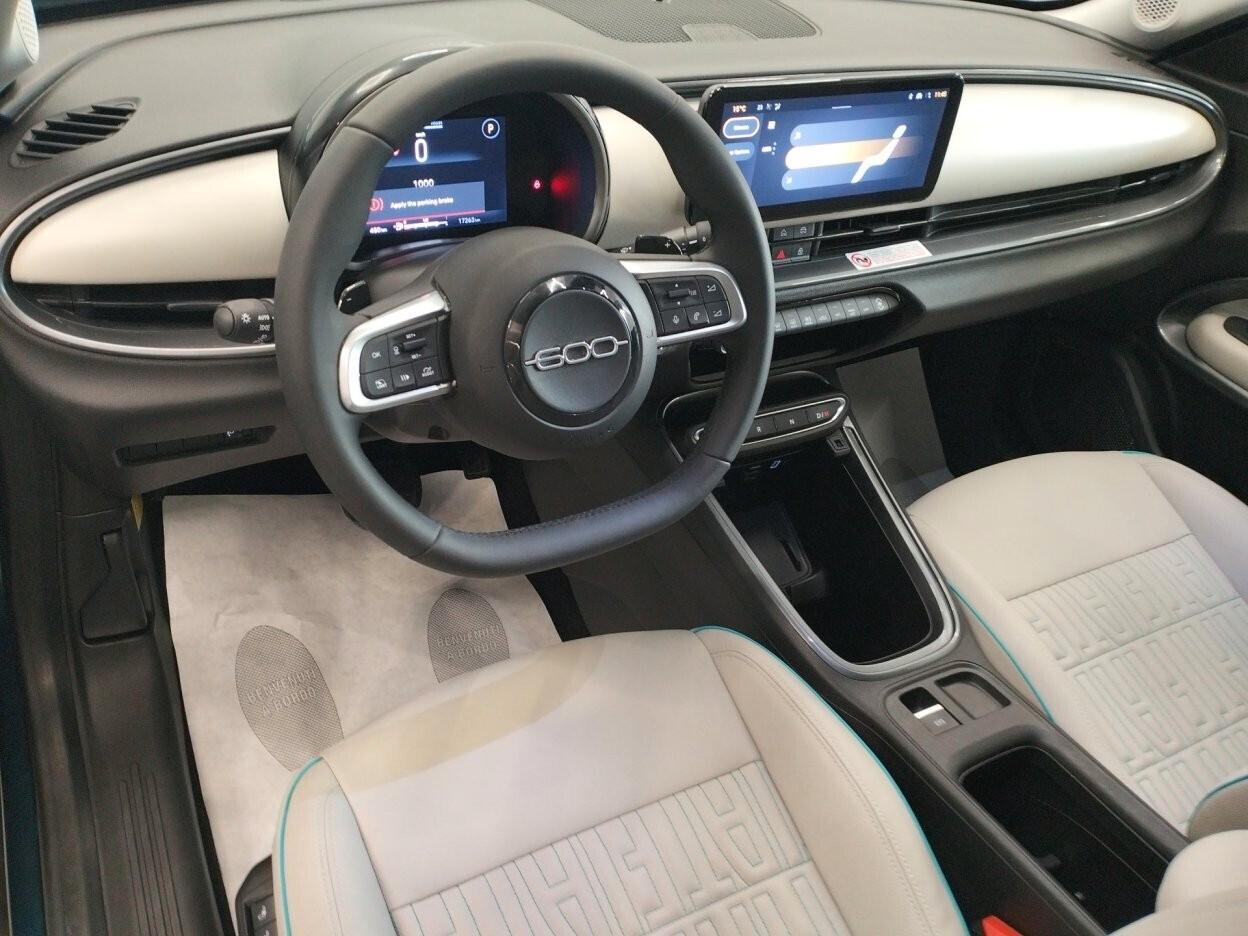 Fiat 600 1.2 hybrid La Prima 110cv * AUTOMATICA * 2025 *