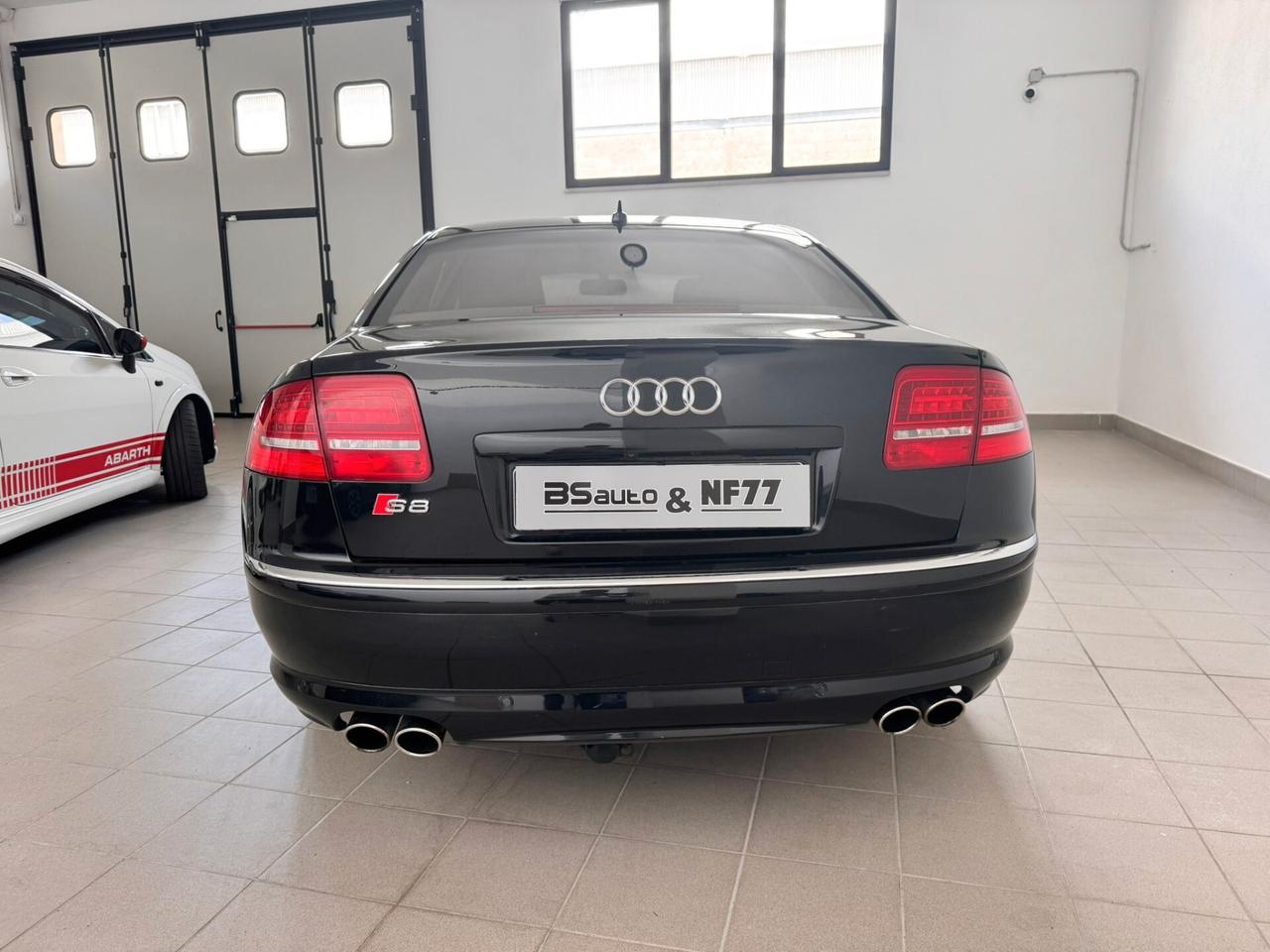 Audi S8