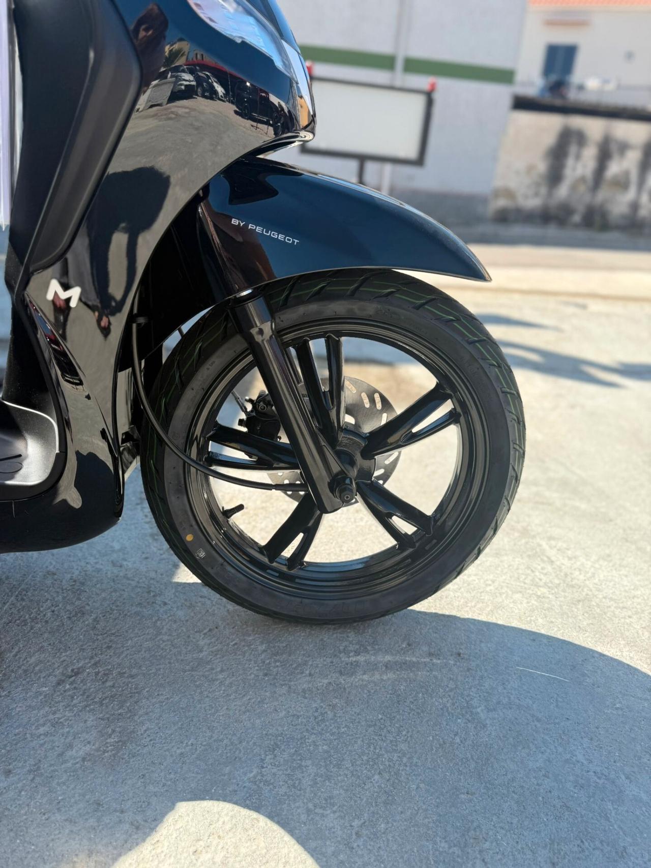 Peugeot Tweet 125 kisbee