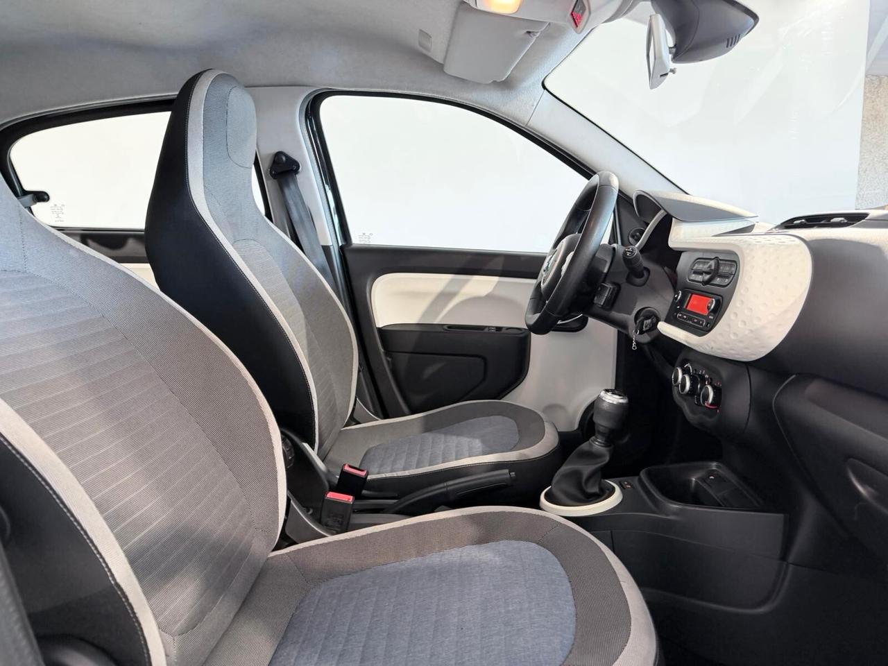 Renault Twingo 65 CV NEOPATENTATI PRONTA CONSEGNA