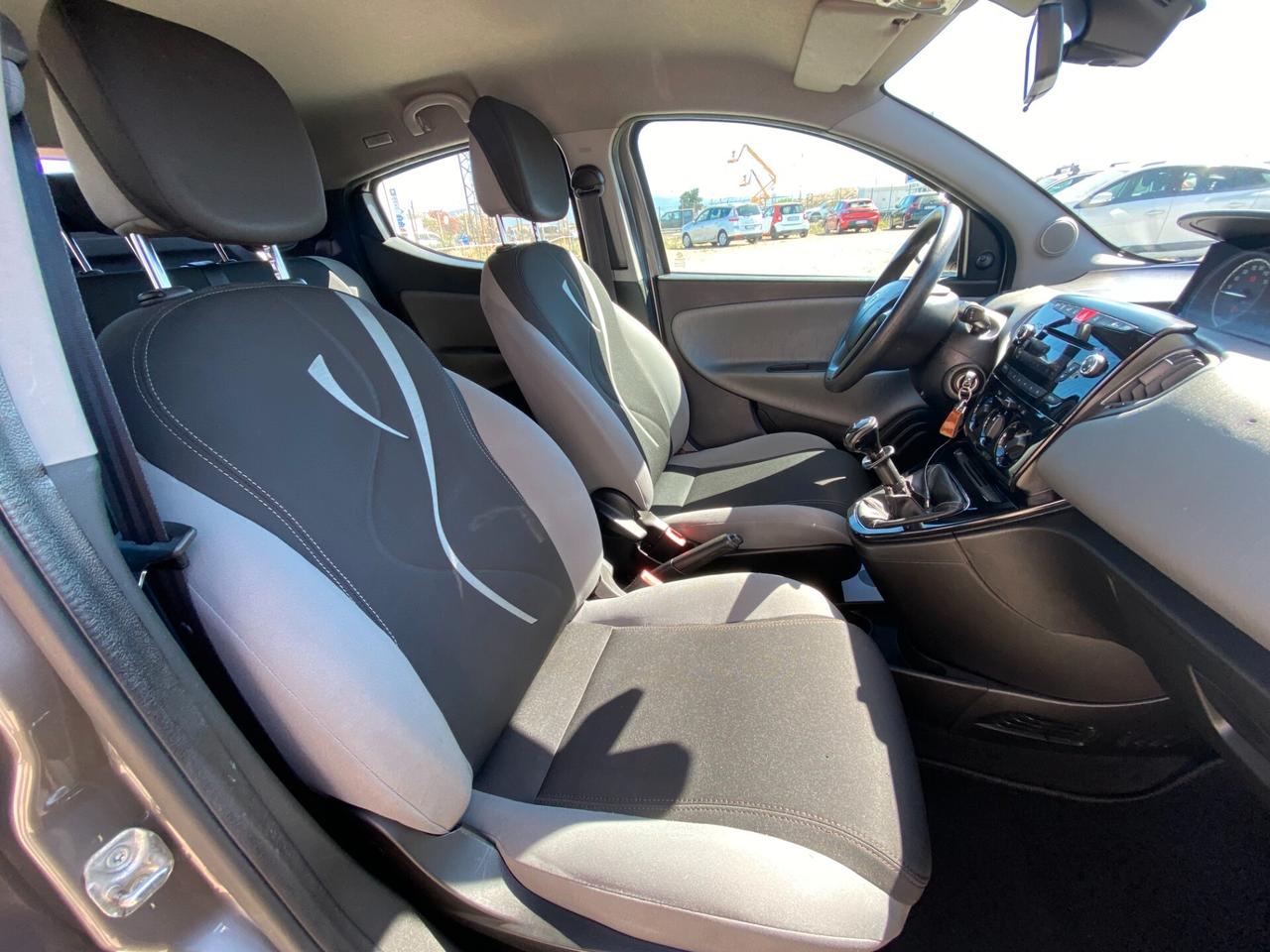 LANCIA Ypsilon 1.2 Benz. NEOPATENTATI GARANTITA