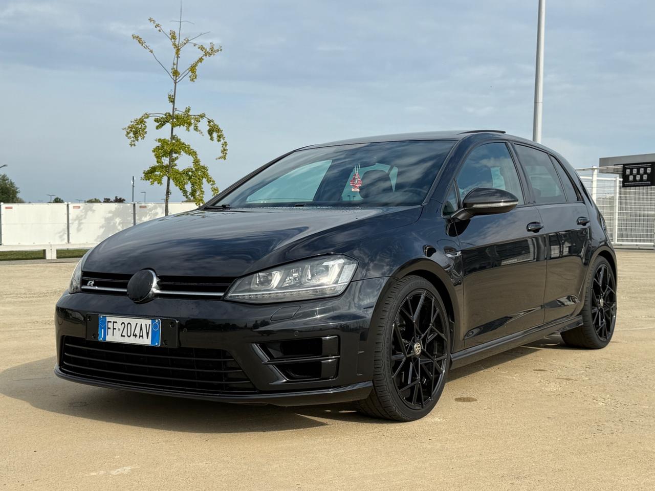 Volkswagen Golf R 2.0 TSI 300cv DSG 5p.