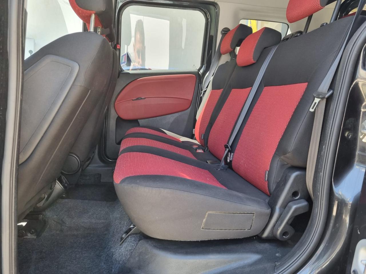 Fiat Doblo 1.6 MJT 16V Emotion 7 POSTI FULL OPTIONAL