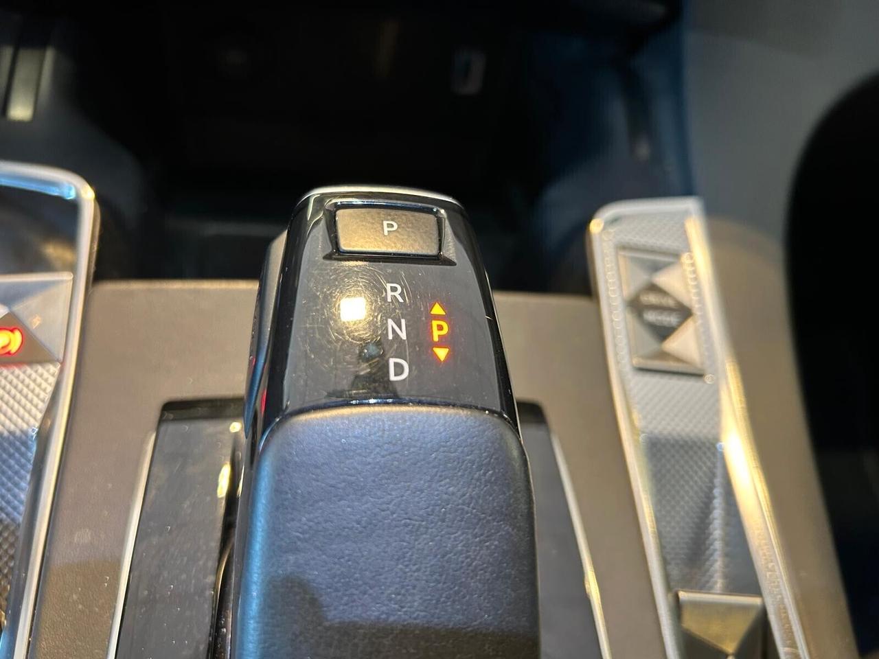 Ds DS 7 Crossback BUSINESS BlueHDi 180 aut. RIVOLI SPOTICAR