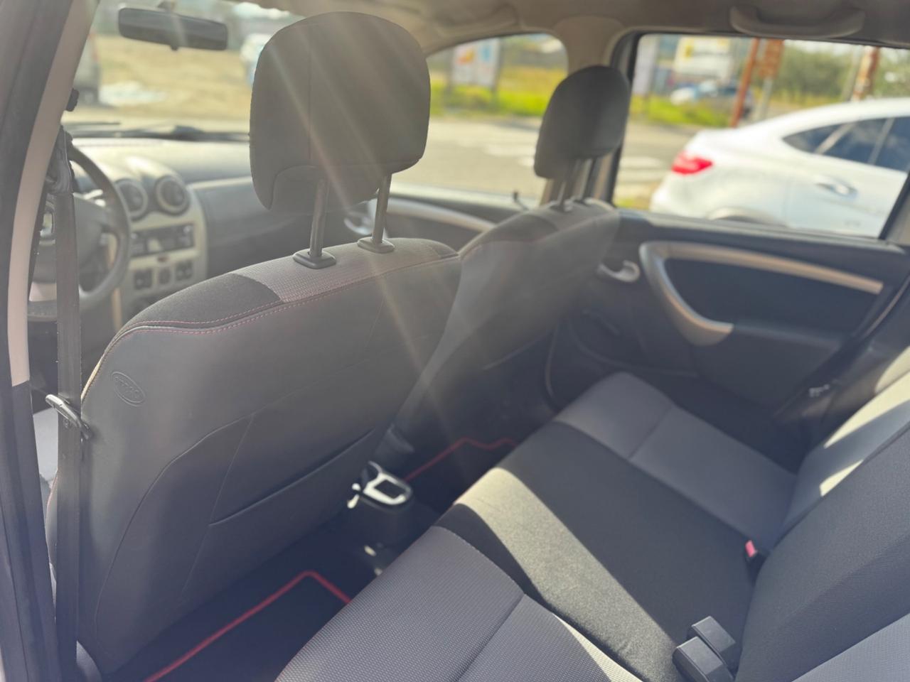 Dacia Duster 1.5 dCi 110CV 4x2 GANCIO DI TRAINO