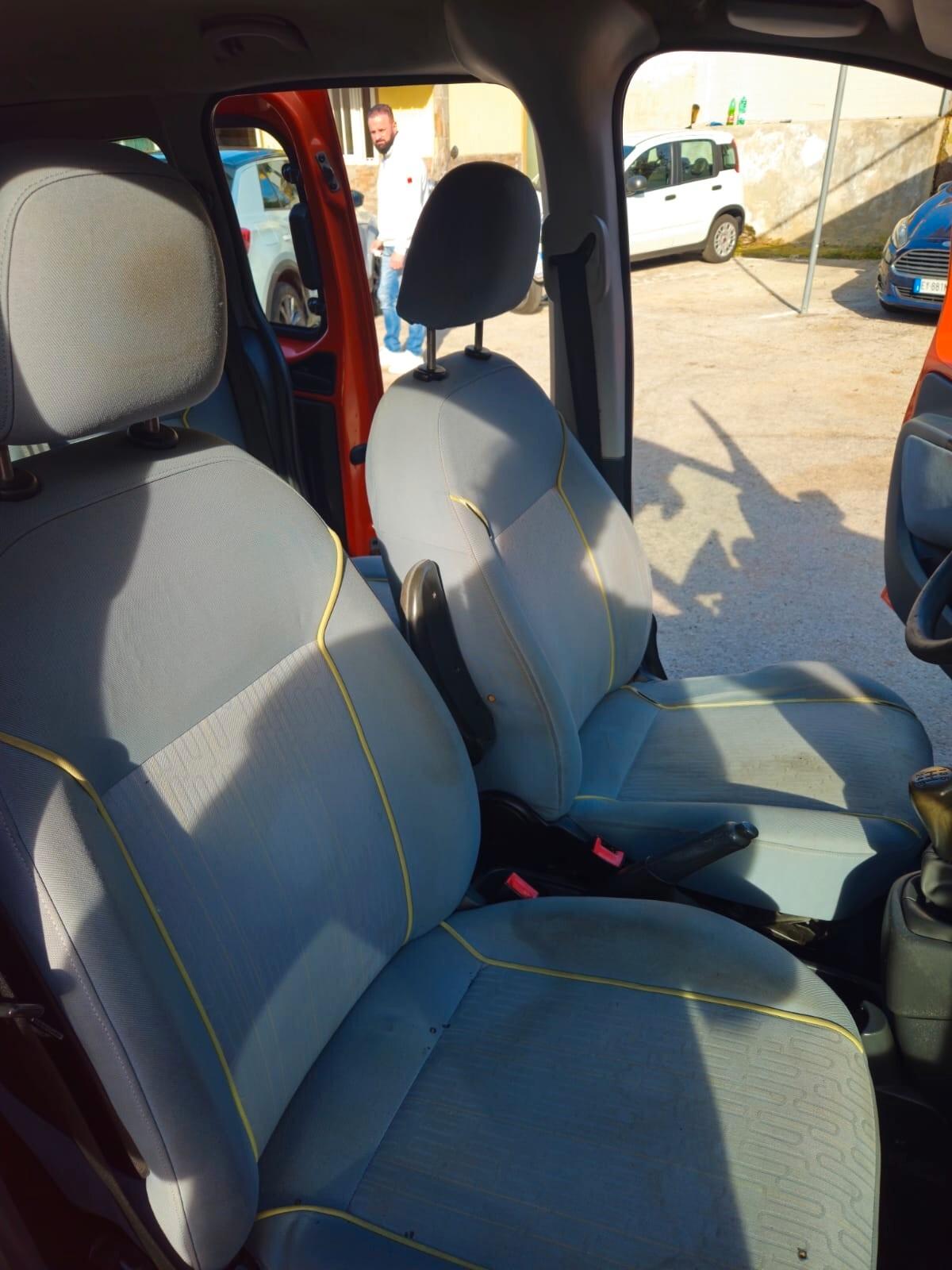 Peugeot Bipper 1.4 HDi 70CV Furgone Classe 2