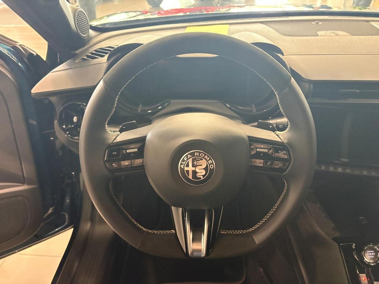 Alfa Romeo Junior 1.2 ibrida Q4 Milano Cortina 2026 145cv edct6