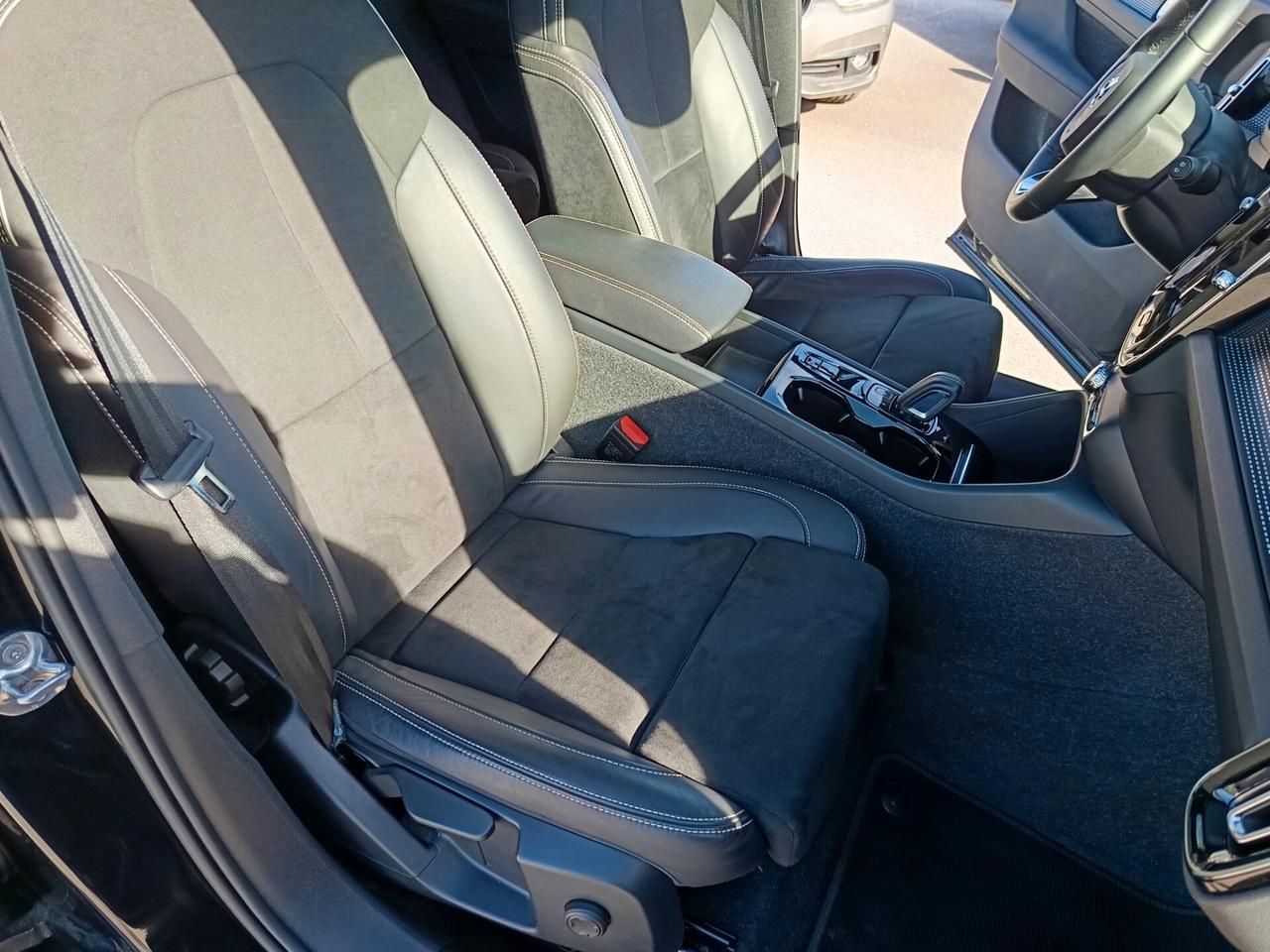 Volvo XC40 1.5 T4 PHEV R-design AUTO MY21