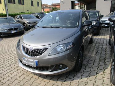 Lancia Ypsilon 1.0 firefly hybrid Platino s&s 70cv CarPlay/Camera