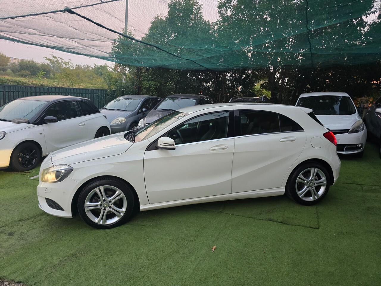 Mercedes A 180 CDI 109CV Premium 150000KM-2014