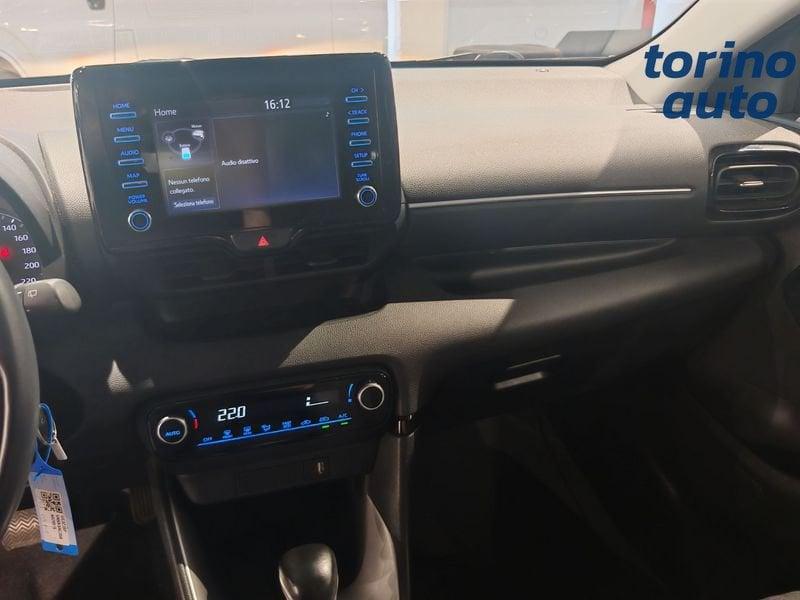 Toyota Yaris Hybrid Business