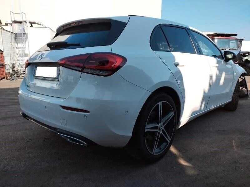 Mercedes-benz A 160 d Premium