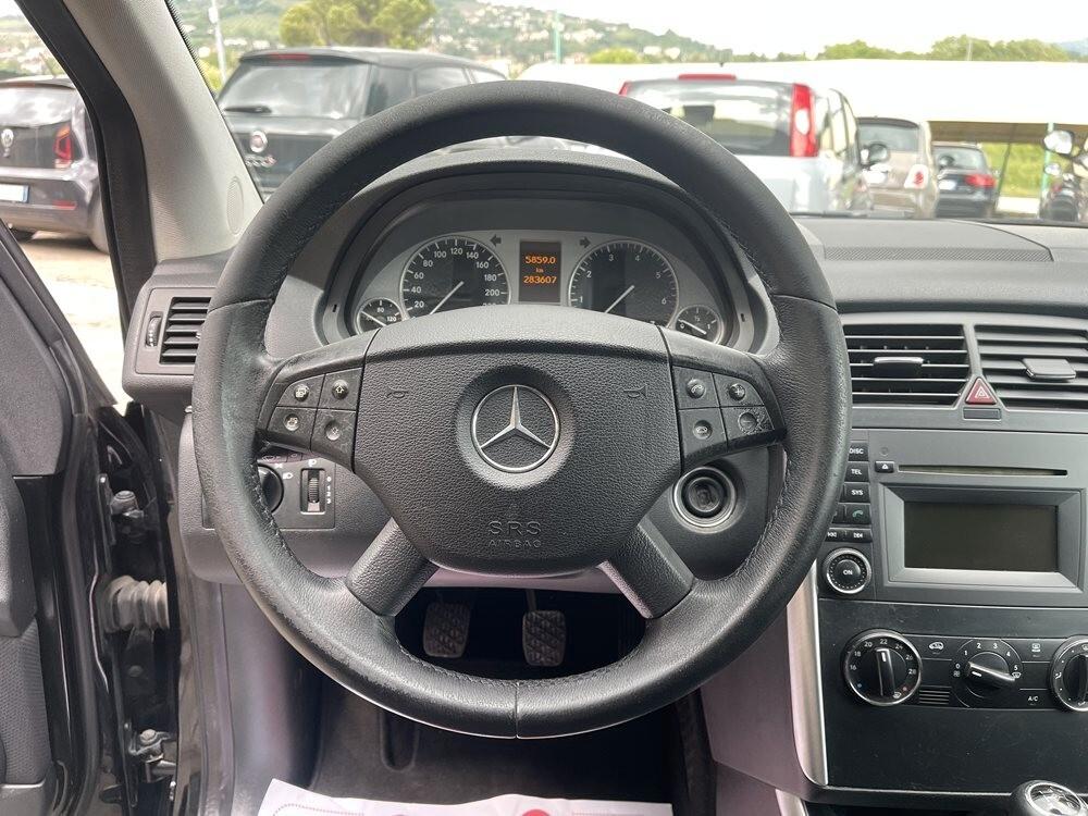 Mercedes-benz B 180 NGT BlueEFFICIENCY Chrome NEO PATENTATI