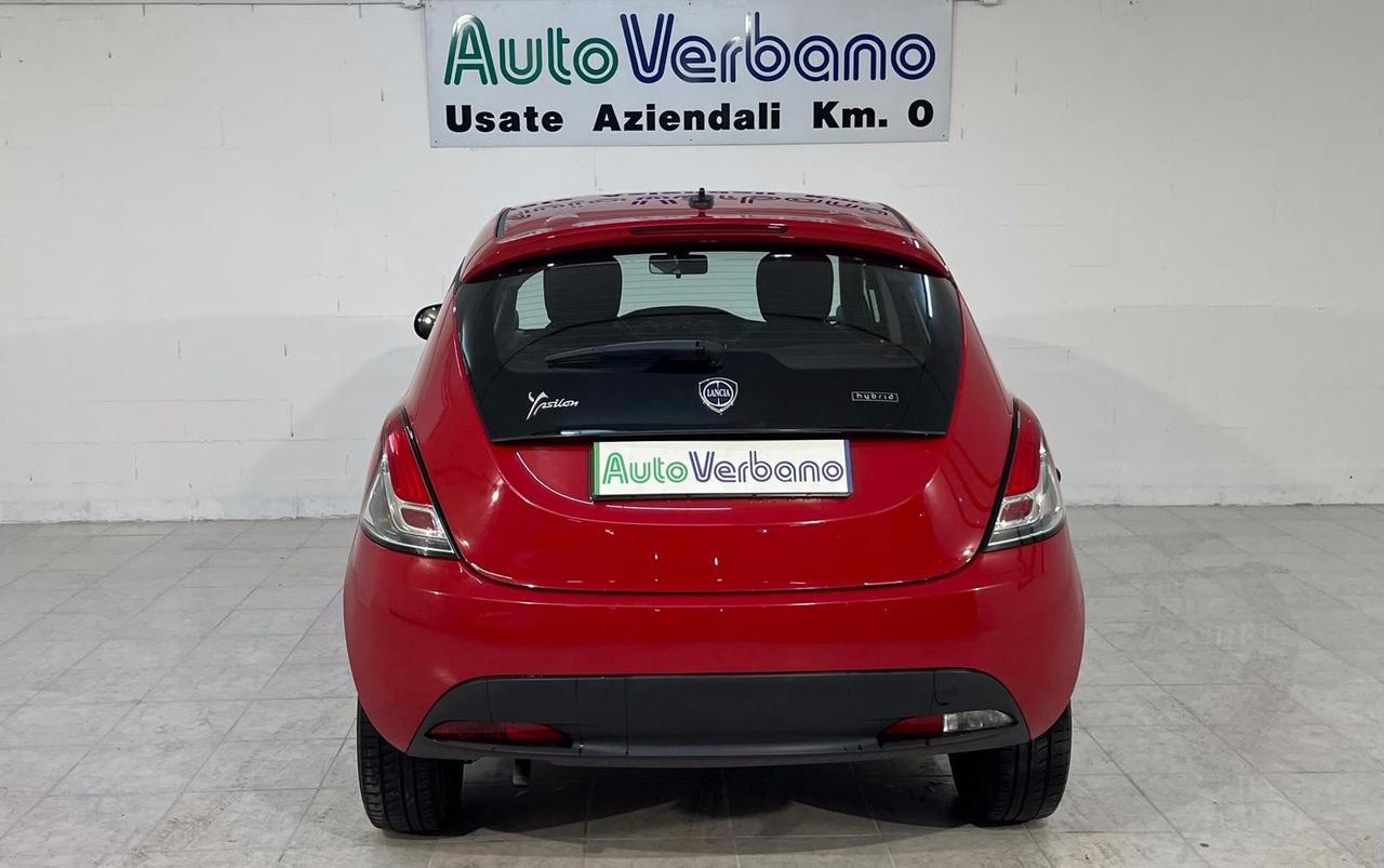 Lancia Ypsilon 1.0 FireFly 5 porte S&S Hybrid nessun obbligo di finanziamento