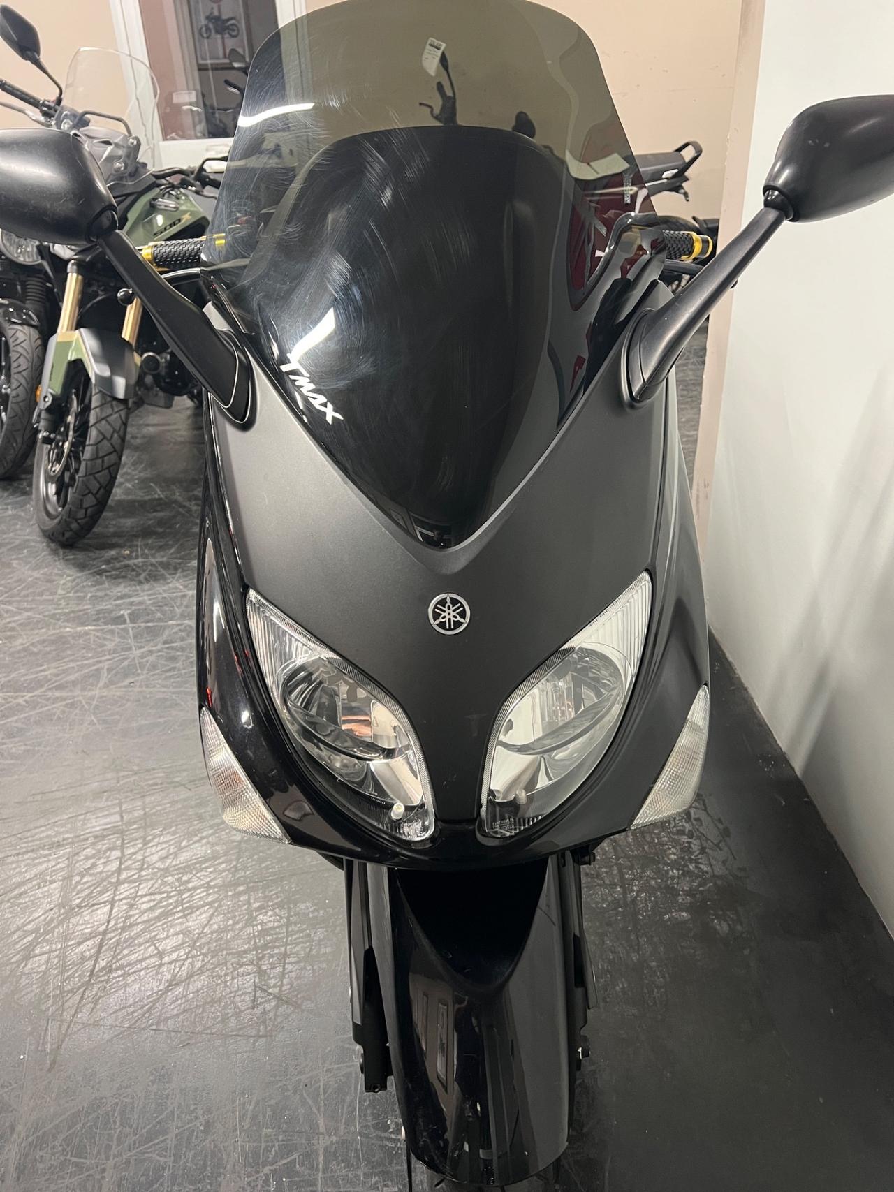 Yamaha T Max 500