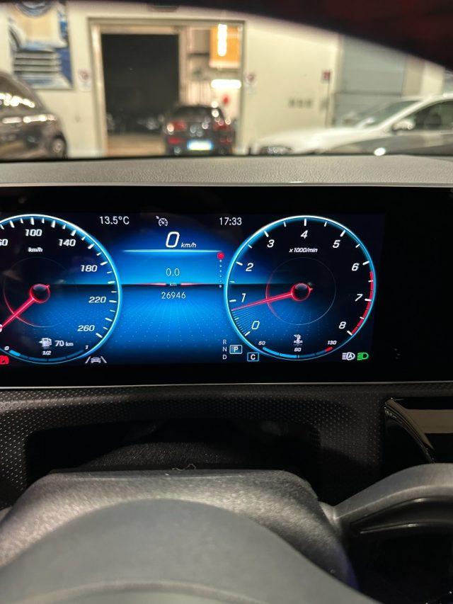 MERCEDES-BENZ A 180 Premium AMG - Auto-18"-Multibeam-Tetto-Pack Luci