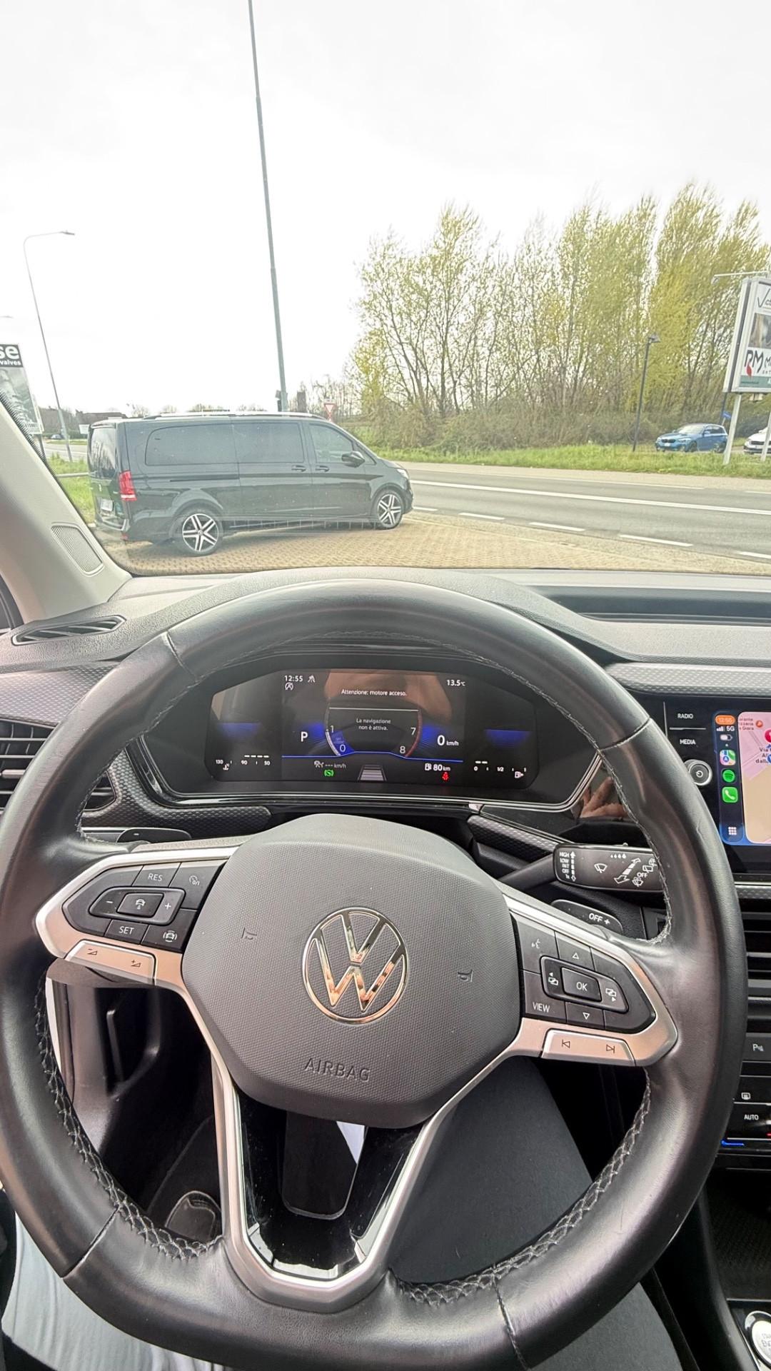 VOLKSWAGEN T-CROSS R-LINE 2023
