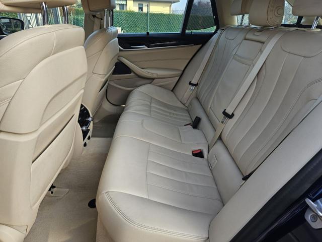 BMW 530 d xDrive Touring Luxury