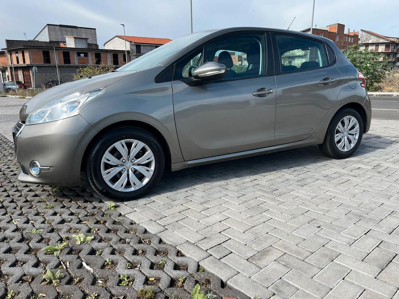 Peugeot 208 1.4HDI OBBLIGO FINANZIAMENTO CHIAMA