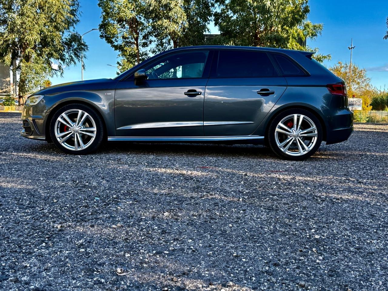 AUDI A3 1.6 TDI S TRONIC S LINE EDITION