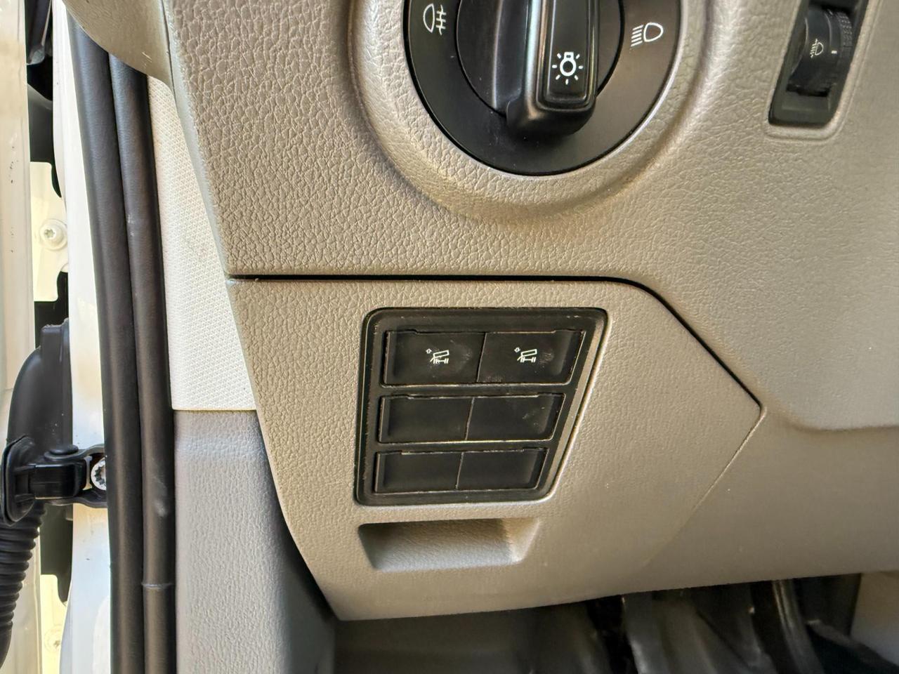 VOLKSWAGEN Crafter Ribaltabile trilaterale crafter 35 2.0 tdi 140cv L3 ribalt.tril. Business