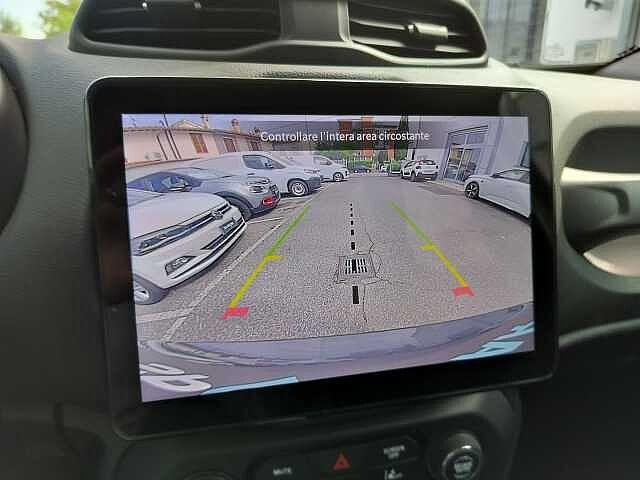 Jeep Renegade 1.5 Turbo T4 MHEV Summit