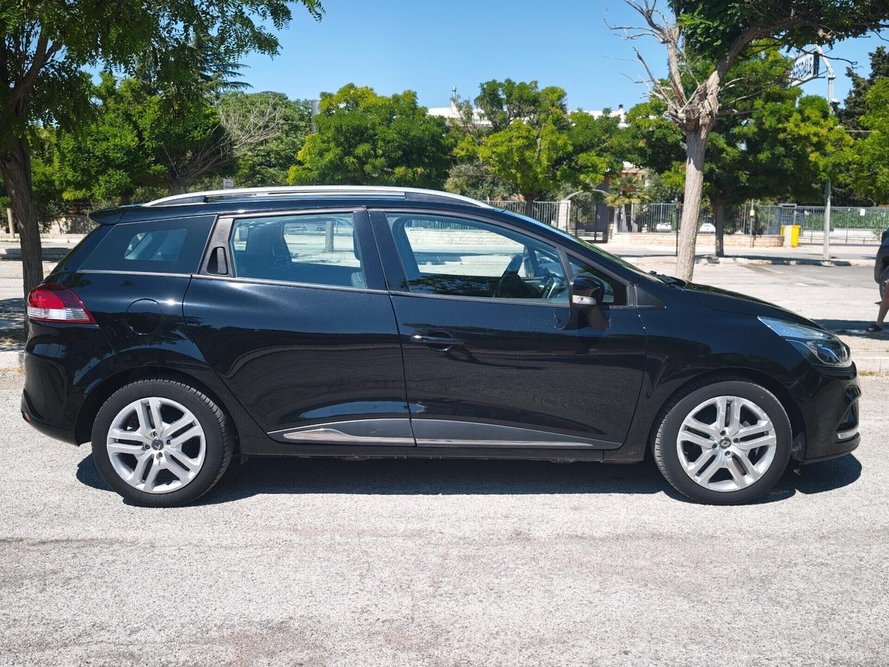 Renault Clio Sporter 1.5 dCi 90 CV Moschino Zen