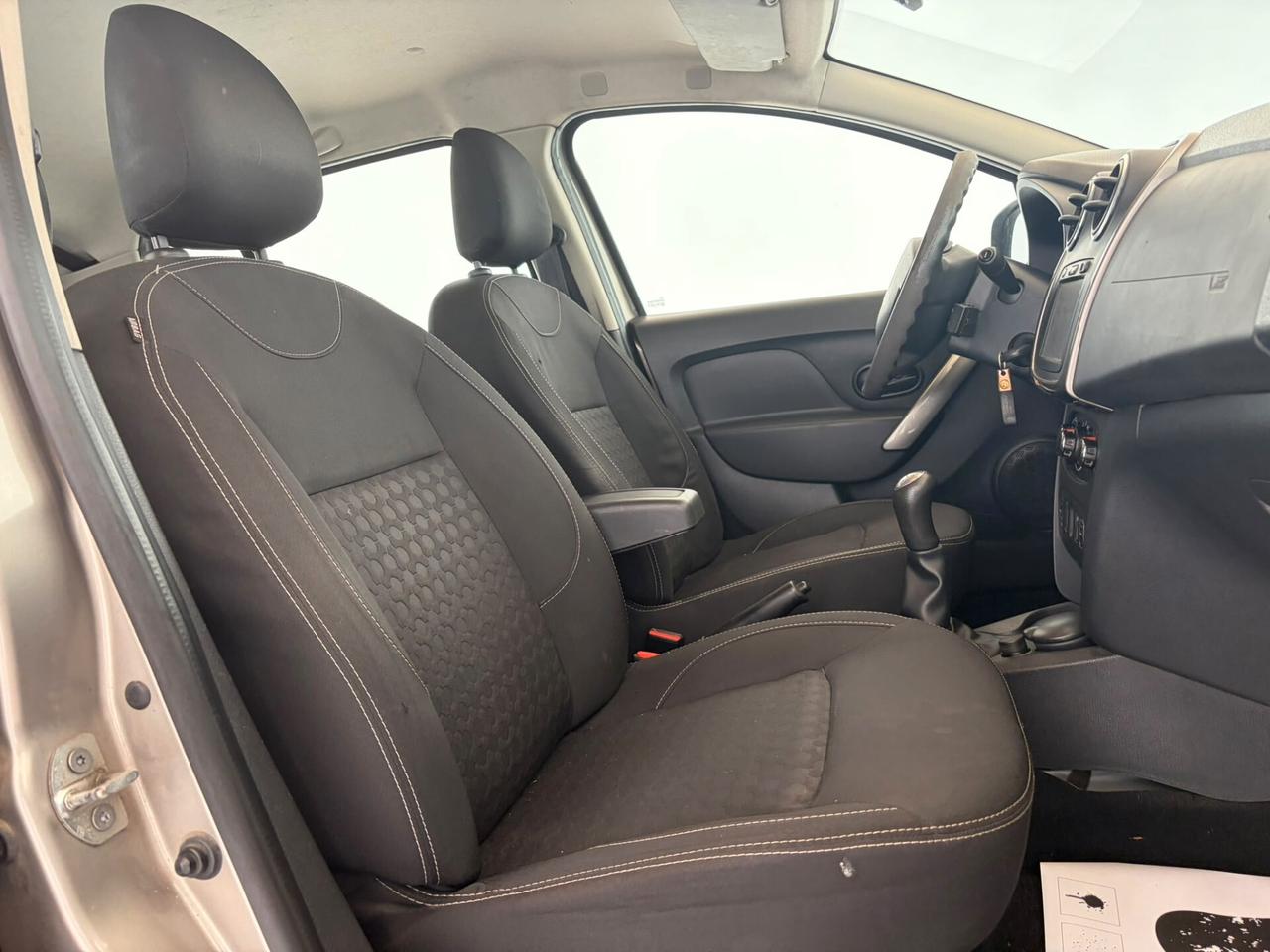 Dacia Sandero 1.2 Laureate 75cv *NEOPATENTATI*