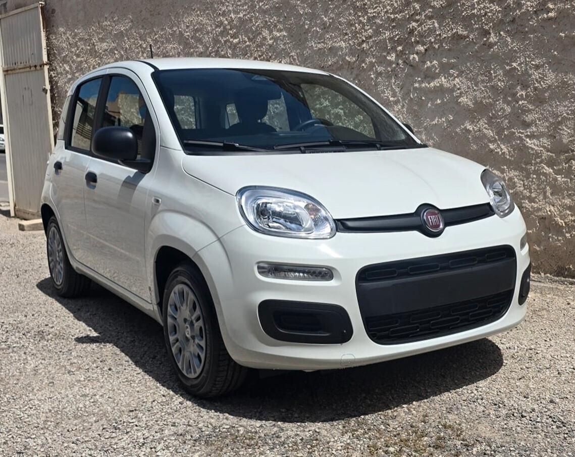 Fiat Panda 1.0 70CV S&S Hybrid - Nuova KM ZERO