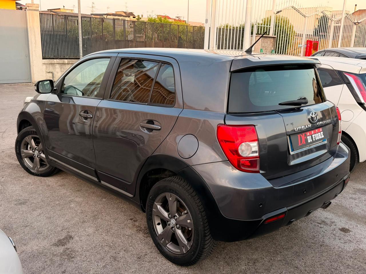Toyota Urban Cruiser 1.4 D-4D 90CV 4X4 Luxury sensori parcheggio