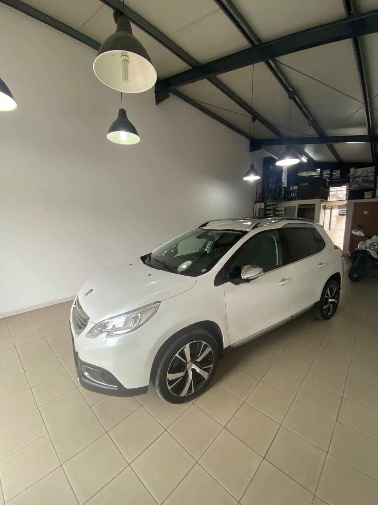 Peugeot 2008 BlueHDi 100 Allure