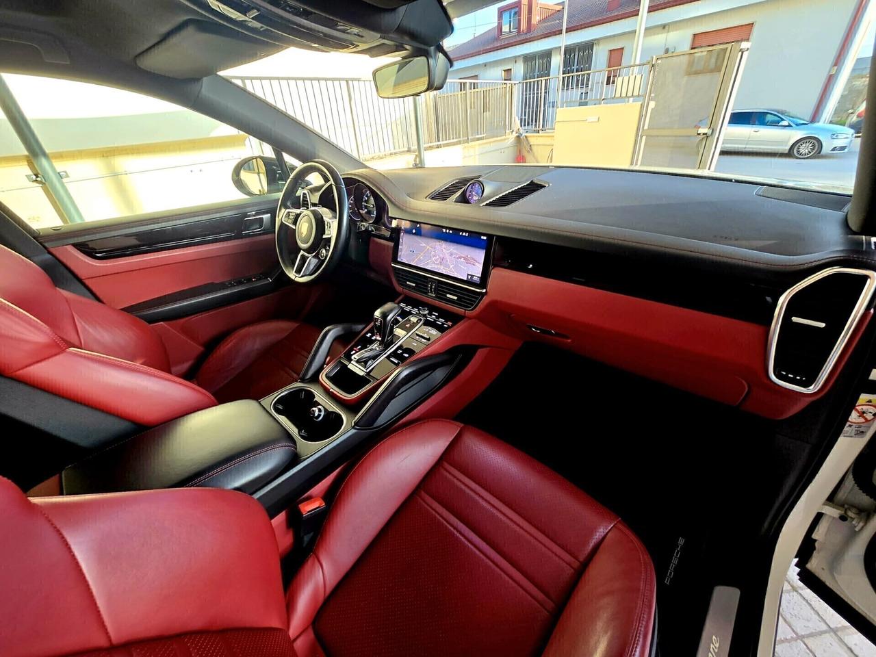 PORSCHE CAYENNE COUPE' 3.0 E-HYBRID ITA-IVA ESPOSTA