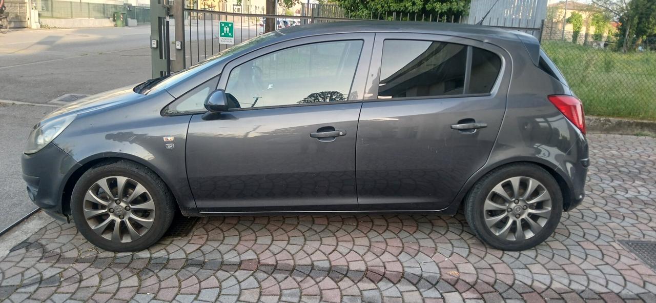 Opel Corsa 1.3 CDTI 75CV neopatentati 5 p