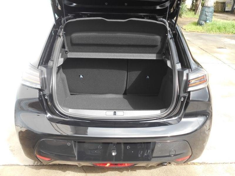 Peugeot 208 110 hybrid Allure Navigat Finanziato